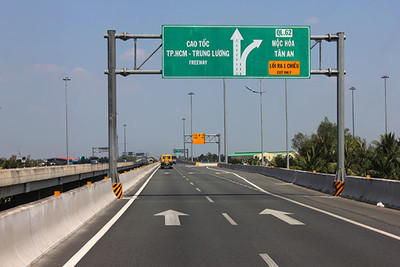 Đề xuất mở rộng cao tốc TP.HCM - Trung Lương lên 8 làn xe