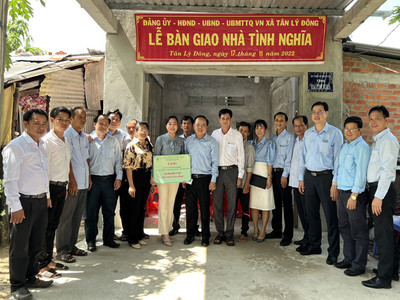 Công ty Môi trường đô thị TP.HCM trao nhà tình nghĩa tại xã Tân Lý Đông, Châu Thành, Tiền Giang