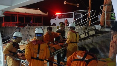 Đà Nẵng: Kịp thời cứu thuyền viên tàu nước ngoài gặp nạn trên biển
