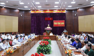 Thủ tướng Chính phủ Phạm Minh Chính làm việc với Ban Thường vụ Tỉnh ủy Vĩnh Long