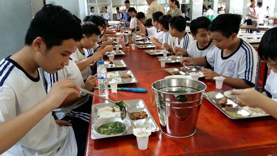 TP.HCM: Lập đoàn giám sát vệ sinh an toàn thực phẩm tại bếp ăn trường học
