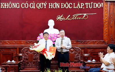 Bổ nhiệm lại ông Bùi Quốc Khánh giữ chức Phó Giám đốc Sở Ngoại vụ tỉnh Bình Phước