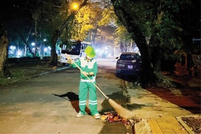 Công nhân HEPCO: Những người âm thầm làm sạch phố phường
