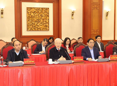 Tổng Bí thư Nguyễn Phú Trọng chủ trì cuộc họp của Bộ Chính trị với lãnh đạo TP.Hồ Chí Minh