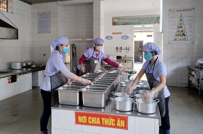 Hà Nội siết chặt an toàn thực phẩm trong trường học