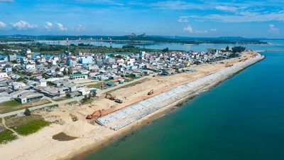 Quảng Ngãi xây kè chống sạt lở bờ sông, bờ biển với mức đầu tư 225 tỷ đồng