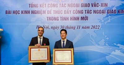 Pfizer Việt Nam đón nhận bằng khen của Thủ Tướng Chính phủ