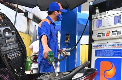Giá xăng dầu hôm nay 12/12: Giá xăng dầu thế giới giảm nhẹ đầu tuần