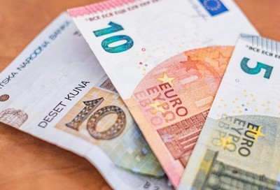 Tỷ giá Euro hôm nay 15/12: Điều chỉnh tăng giá