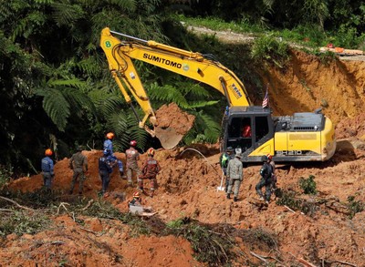 Sạt lở khu cắm trại Malaysia: 24 người thiệt mạng, 9 người vẫn mất tích