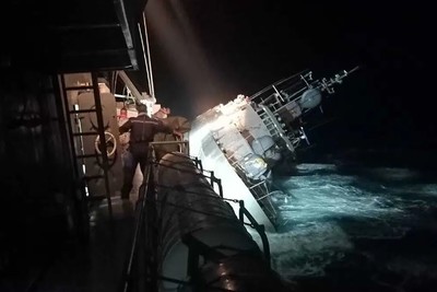 Thái Lan: Chìm tàu hộ vệ hải quân, hơn 100 thủy thủ chờ giải cứu