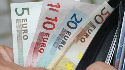 Tỷ giá Euro hôm nay 19/12: Euro thế giới giảm nhẹ, trong nước ổn định
