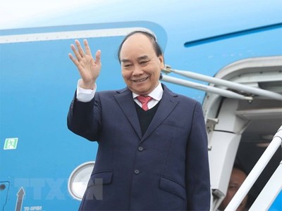 Chủ tịch nước Nguyễn Xuân Phúc lên đường thăm cấp nhà nước tới Indonesia