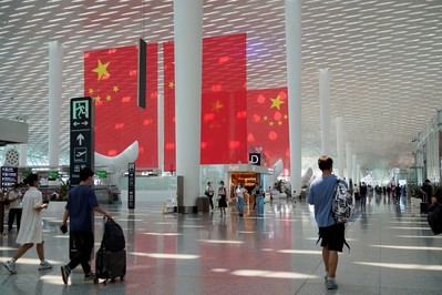 Trung Quốc sắp ngừng cách ly người nhập cảnh