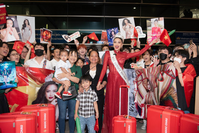 Hoa hậu Ngọc Châu chính thức lên đường chinh chiến Miss Universe 2022
