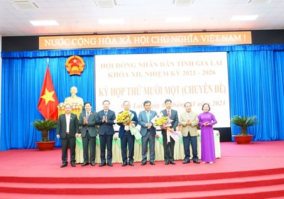 Ông Nguyễn Hữu Quế và Dương Mah Tiệp được bầu giữ chức Phó Chủ tịch UBND tỉnh Gia Lai