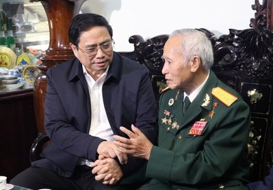 Thủ tướng Phạm Minh Chính thăm các gia đình chính sách tỉnh Phú Yên