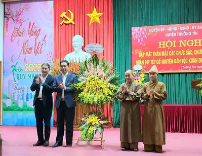 Huyện Thường Tín gặp mặt chức sắc, chức việc tôn giáo dịp tết nguyên đán Quý Mão 2023