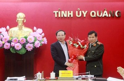 Đồng chí Đinh Văn Nơi tham gia Ban Chấp hành, Ban Thường vụ tỉnh ủy Quảng Ninh