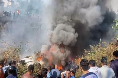 Rơi máy bay ở Nepal, có ít nhất 16 người thiệt mạng