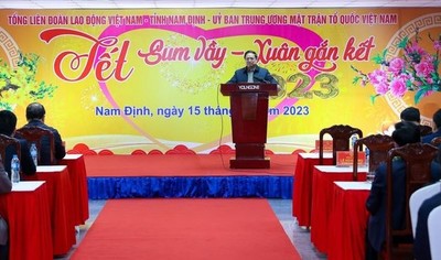 Thủ tướng Chính phủ dự Chương trình “Tết Sum vầy- Xuân gắn kết” tại Nam Định