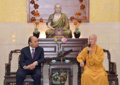 Chủ tịch nước Nguyễn Xuân Phúc chúc Tết Giáo hội Phật giáo