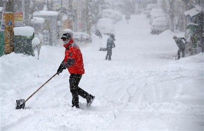 Hàn Quốc: Xảy ra hơn 100 vụ tai nạn giao thông do tuyết rơi dày