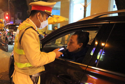Cảnh sát giao thông sẽ xử lý vi phạm nồng độ cồn xuyên Tết