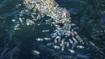 Cảnh báo lượng nhựa sắp nhiều hơn số cá trong các đại dương