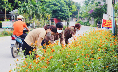 Phụ nữ huyện Thạch Thất tham gia bảo vệ môi trường, xây dựng nông thôn mới, đô thị văn minh