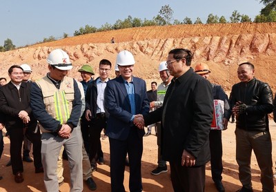 Thủ tướng Phạm Minh Chính kiểm tra, đôn đốc dự án cao tốc Tuyên Quang – Phú Thọ