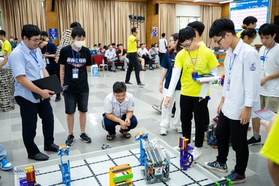 Việt Nam cử 20 đội tham gia giải vô địch thế giới VEX Robotics 2023