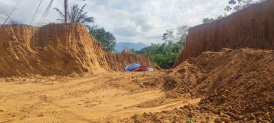 Thừa Thiên Huế: "Xẻ đồi" lấy đất san lấp mặt bằng trái phép tại xã Hồng Hạ