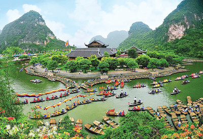 Ninh Bình sẽ trở thành trung tâm du lịch sinh thái văn hóa cấp vùng đồng bằng sông Hồng