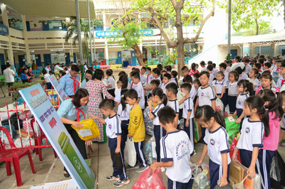 Khánh Hoà: Ngày hội “Đổi rác lấy cây xanh” năm học 2022-2023