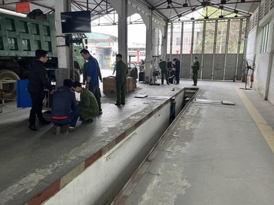 Phó giám đốc Trung tâm Đăng kiểm 24.01D tại Lào Cai bị tạm giữ