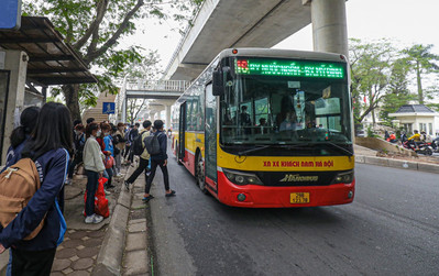 Bố trí thêm 12 tuyến buýt kết nối phục vụ metro Nhổn - ga Hà Nội