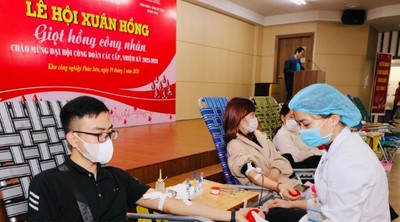 Ninh Bình: 500 công nhân tại các khu công nghiệp hiến máu tình nguyện