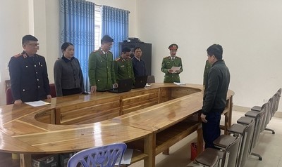 Nghệ An: Bắt tạm giam nguyên Hiệu trưởng Trường tiểu học Tà Cạ tham ô tài sản