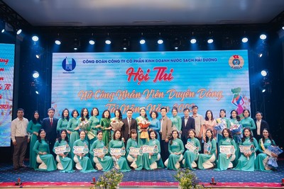 Sôi nổi Hội thi nữ công nhân viên nước sạch duyên dáng tài năng