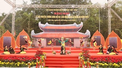 Bắc Giang: Việt Yên khai hội truyền thống chùa Bổ Đà và liên hoan Dân ca quan họ