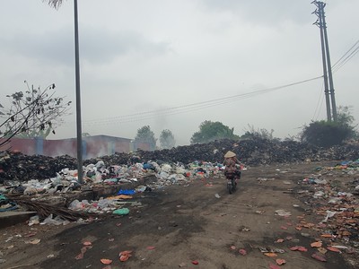Tập kết, đốt rác thải tại CCN Lai Xá: HTX Thành Công có đang làm trái quy định của huyện Hoài Đức?