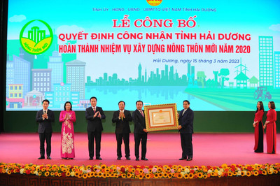 Thủ tướng trao quyết định công nhận tỉnh Hải Dương hoàn thành nhiệm vụ xây dựng nông thôn mới