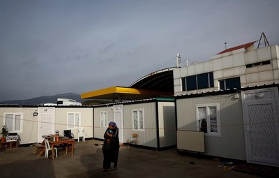 Thổ Nhĩ Kỳ xây dựng thành phố container cho nạn nhân động đất