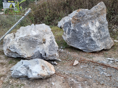 Quảng Ninh: Nhà máy xi măng Lam Thạch nổ mìn khai thác đá gây ô nhiễm, mất an toàn