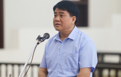 Cựu Chủ tịch Hà Nội Nguyễn Đức Chung bị khởi tố liên quan vụ án nâng khống giá cây xanh
