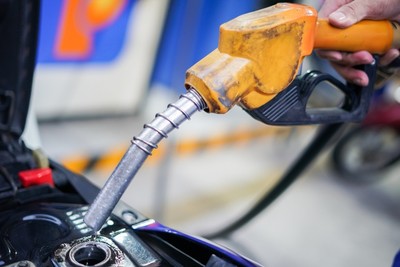 Giá xăng dầu hôm nay 1/4: Cập nhật giá xăng dầu trong nước, quốc tế