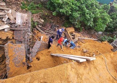 Quảng Ninh: Sập bờ tường khi xây nhà khiến hai người thương vong