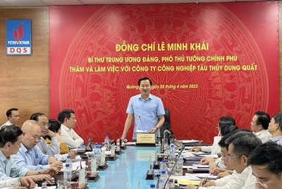 Phó Thủ tướng Lê Minh Khái thị sát Nhà máy đóng tàu Dung Quất