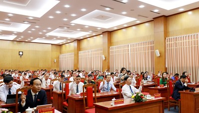 Bắc Giang: Thông qua 15 nghị quyết phát triển kinh tế - xã hội